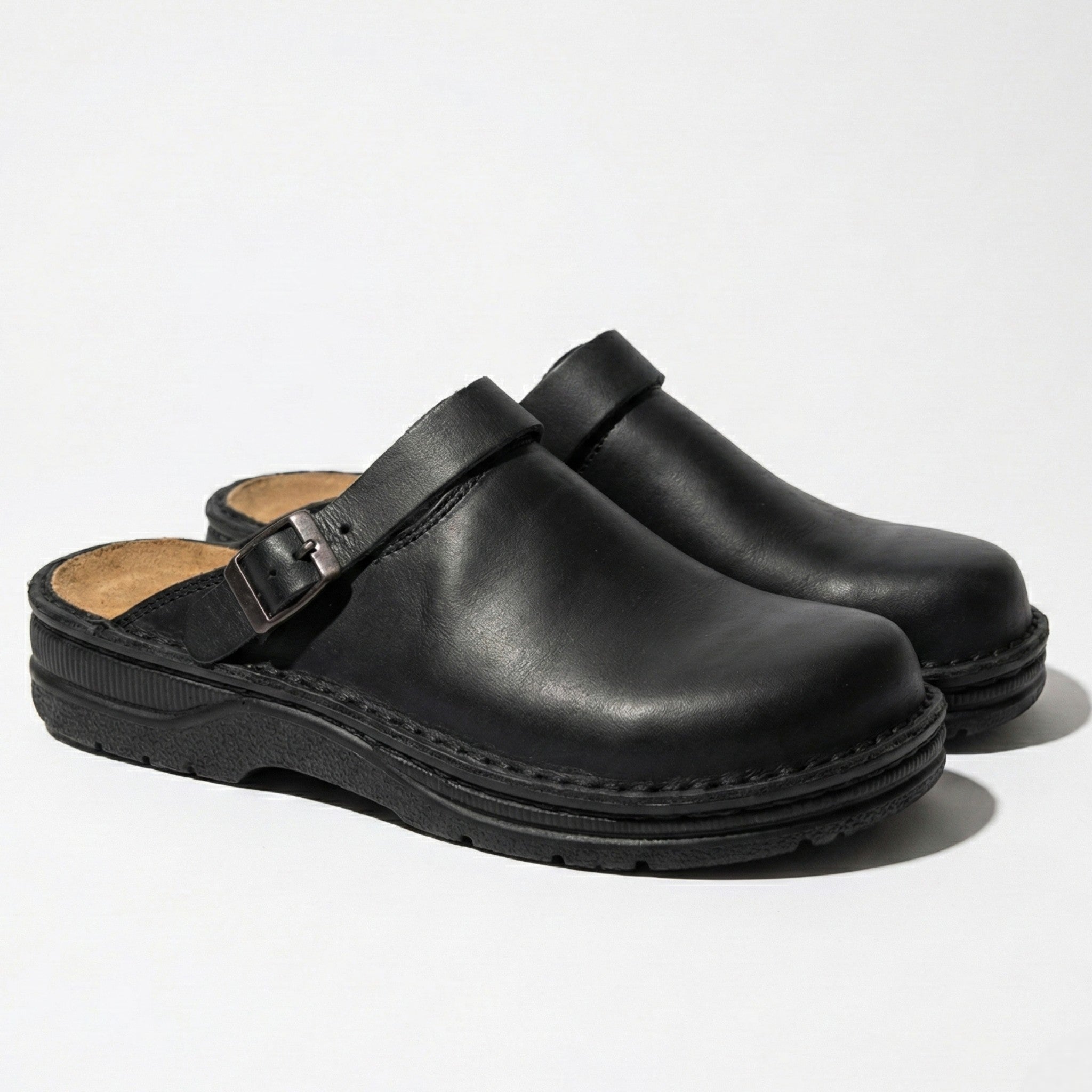 Men’s Buckle Strap Clogs