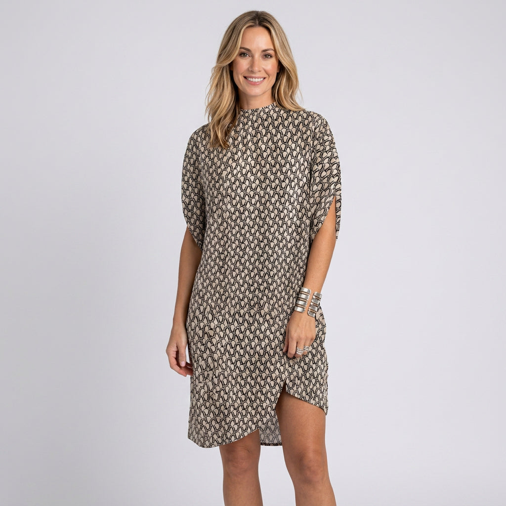 Women’s Batwing Sleeve Shift Mini Dress