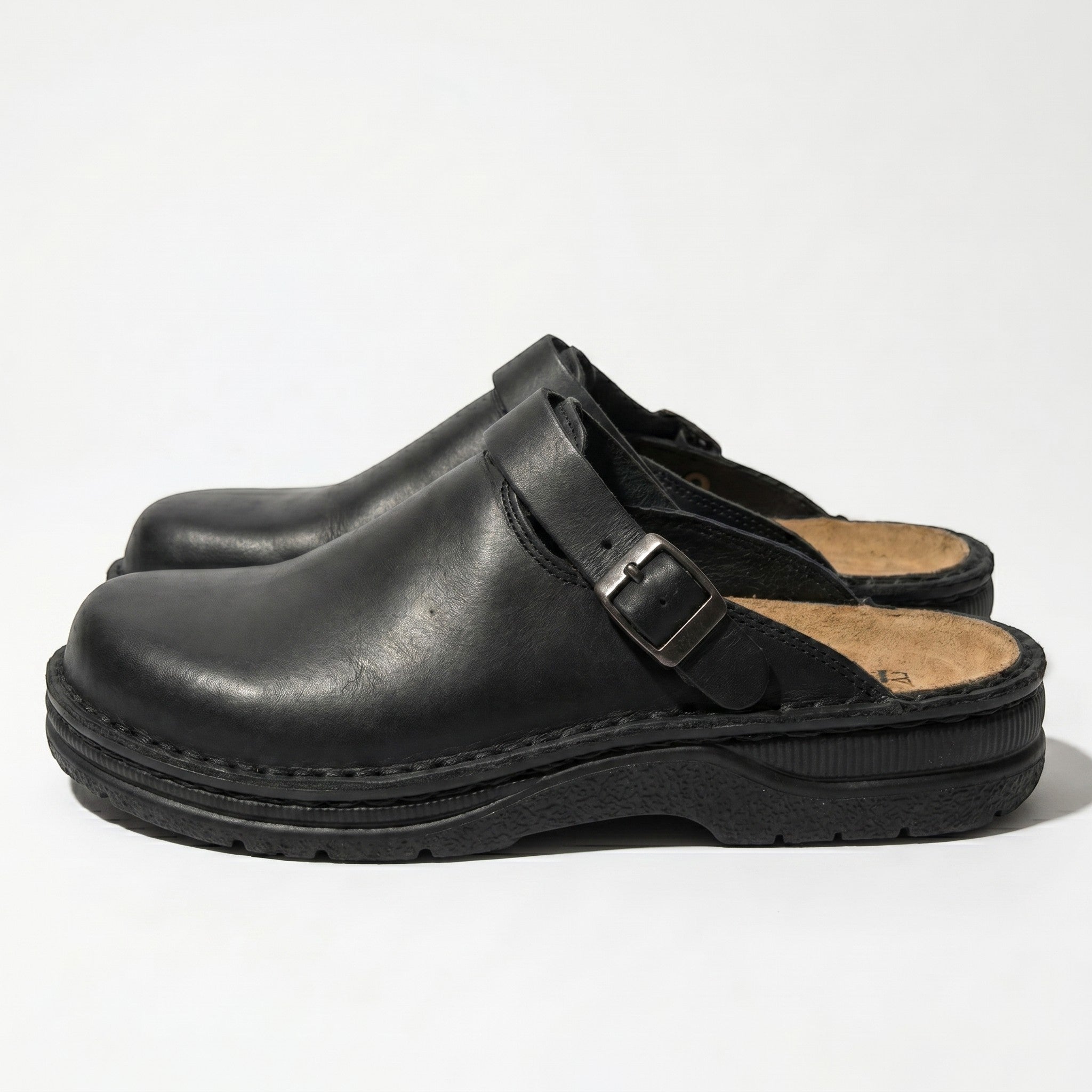 Men’s Buckle Strap Clogs